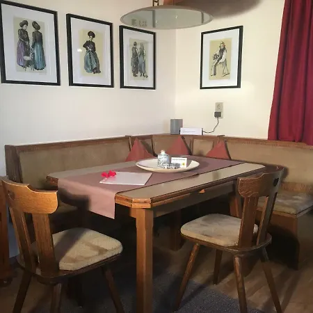 Haus Loretz Διαμέρισμα